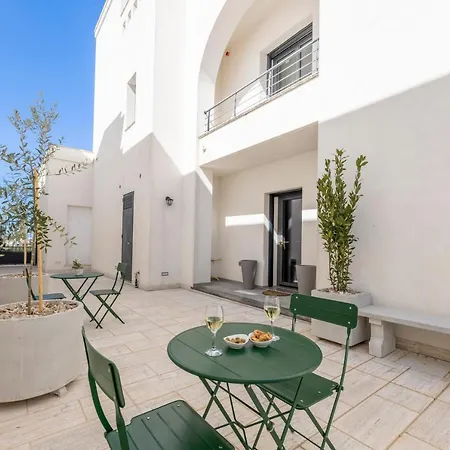 Dimora Lauro 4*