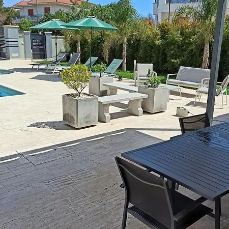 Konukevi Dimora Lauro 4*