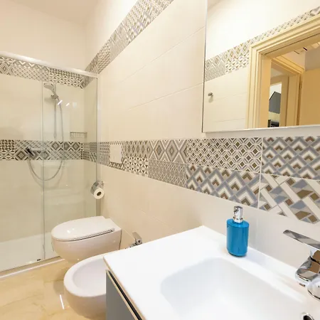 Konukevi Dimora Lauro 4*